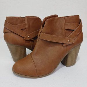 Lauren Conrad Brown Ankle Boots with Side Zip, Strap & Brass Buckle Size…